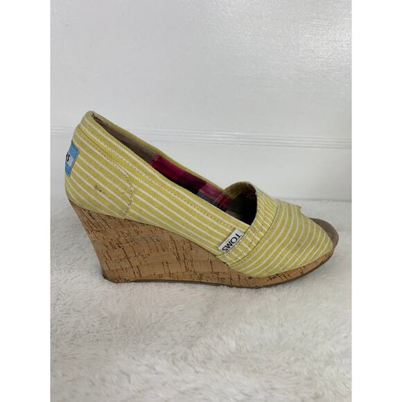 TOMS Women’s Yellow White Cotton Wedge Sandals Cork Heel Size 6 - Picture 4 of 9